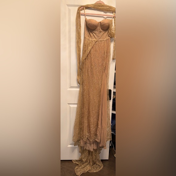 Alamour the Label Gold gown - Picture 5 of 7